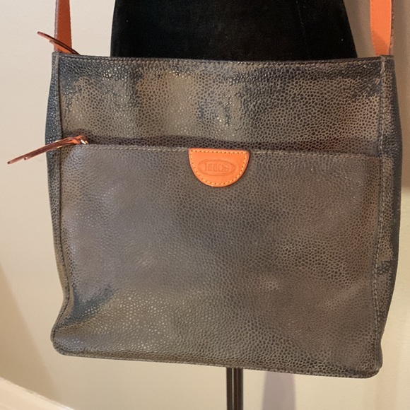 Bric's Handbags - Vintage Bric’s brand leather crossbody purse in excellent condition
